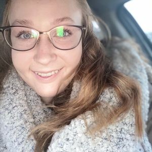 Meet your Posher, Maddie